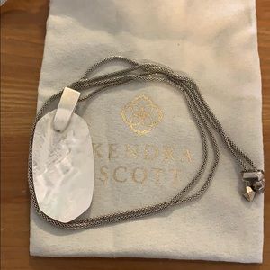 Kendra Scott pendant necklace white opal, silver